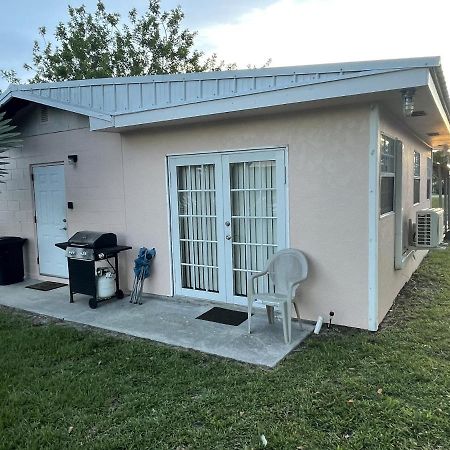 Rim Canal Cottage 'Yellow House' With Canal Views & Boat Dock Cottage Okeechobee Exterior foto